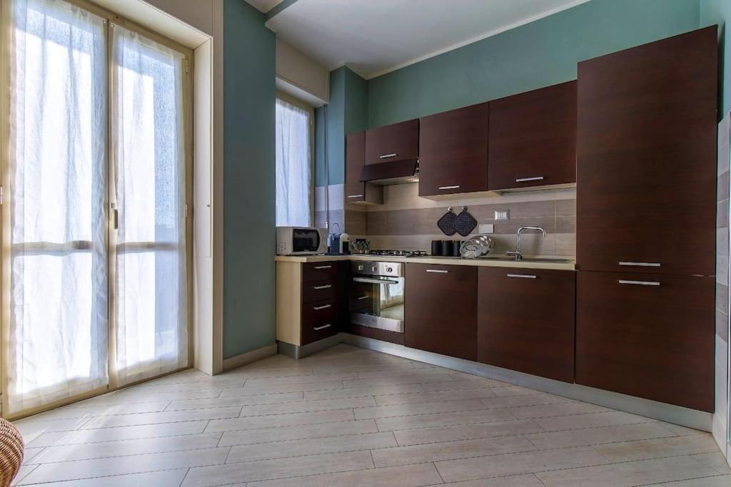 Charmy & Cozy Panoramic Flat 50M From M4 Stop Milaan Buitenkant foto