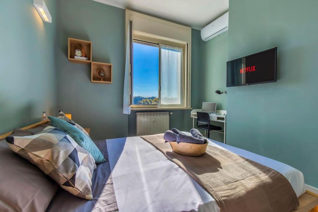 Charmy & Cozy Panoramic Flat 50M From M4 Stop Milaan Buitenkant foto