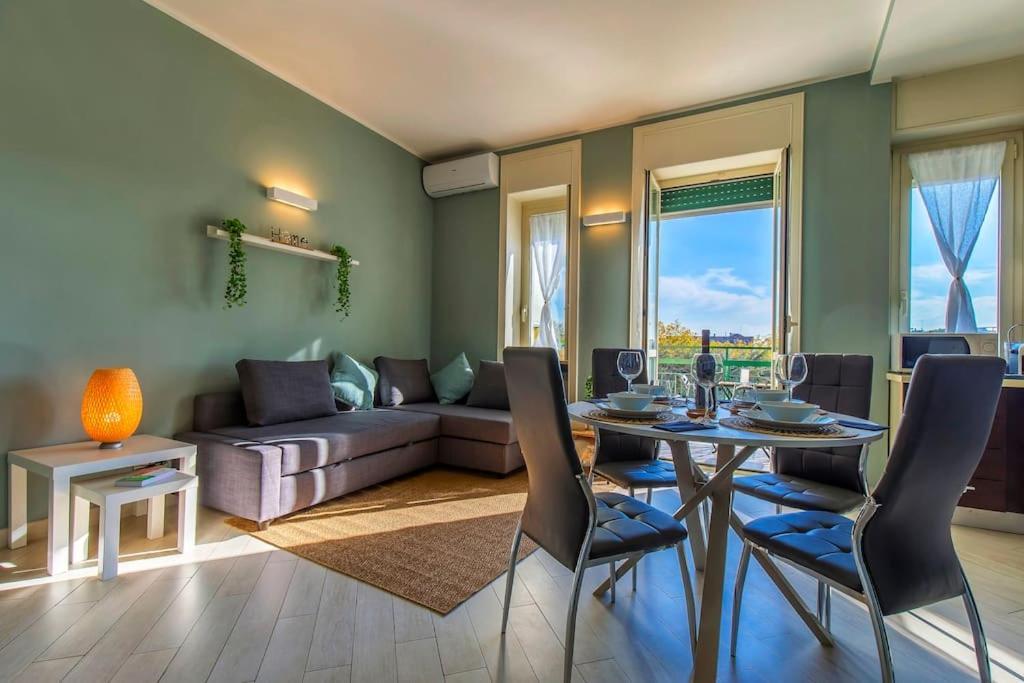 Charmy & Cozy Panoramic Flat 50M From M4 Stop Milaan Buitenkant foto