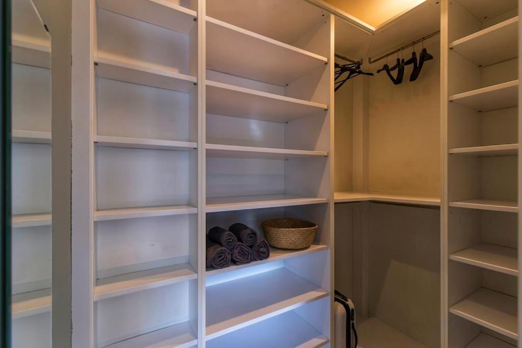 Charmy & Cozy Panoramic Flat 50M From M4 Stop Milaan Buitenkant foto